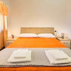 https://cristal-lake.it-lombardy.com