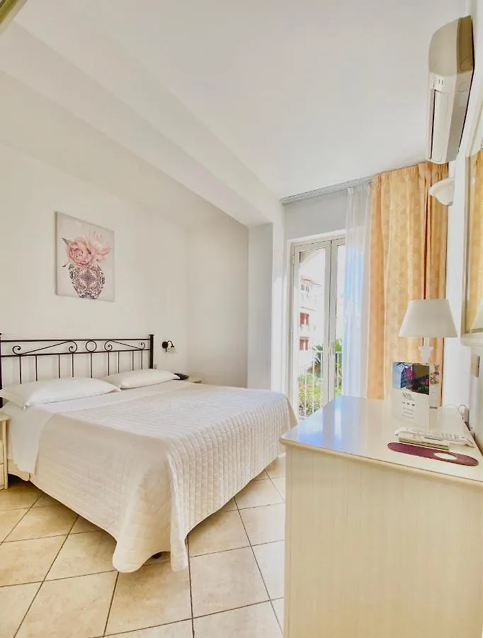 Hotel Sylesia Letoianni Itália